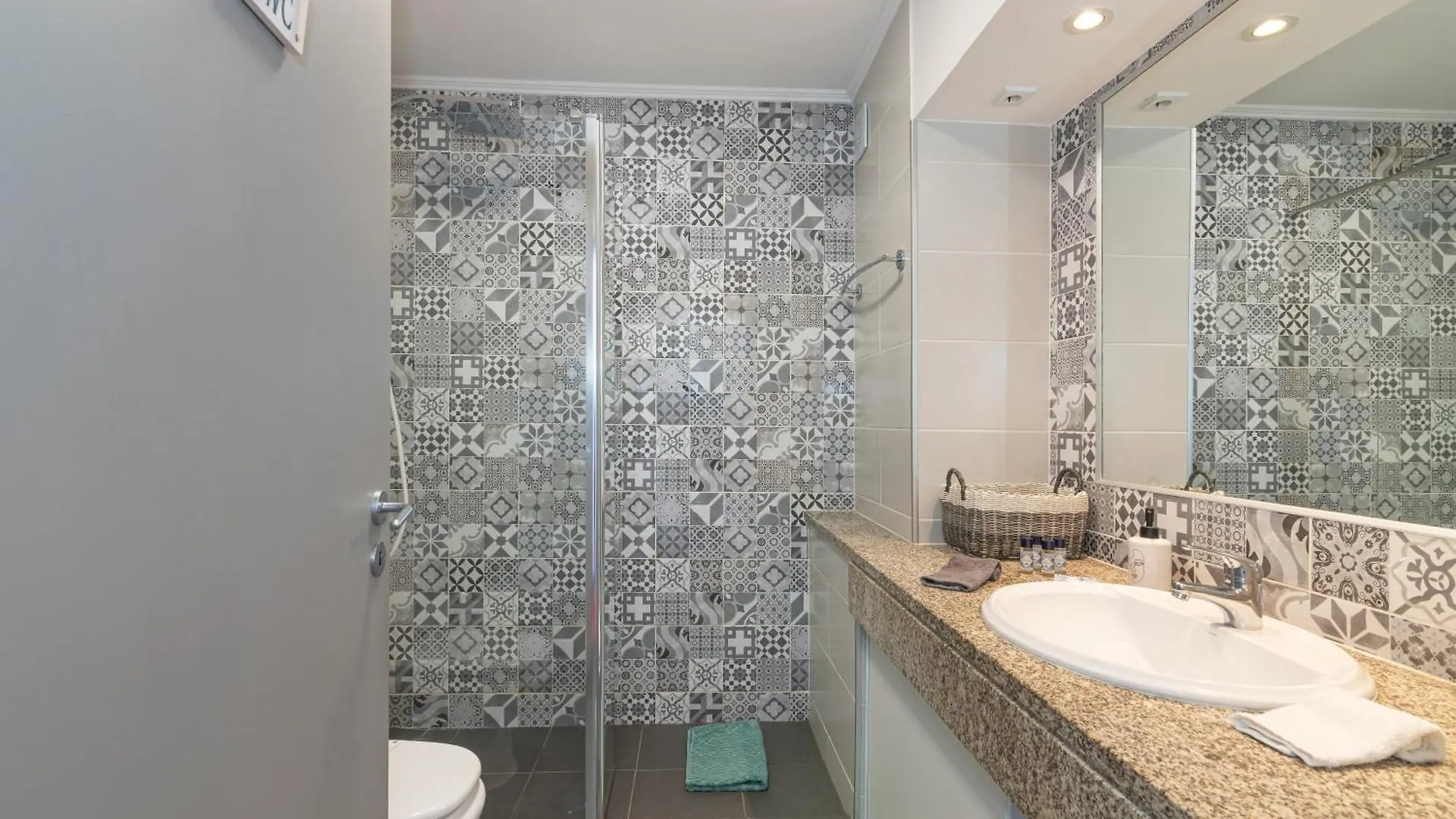Varandas Da Rocha - Silhueta Citadina Portimão